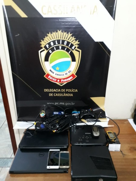 Os objetos recuperados pela policia