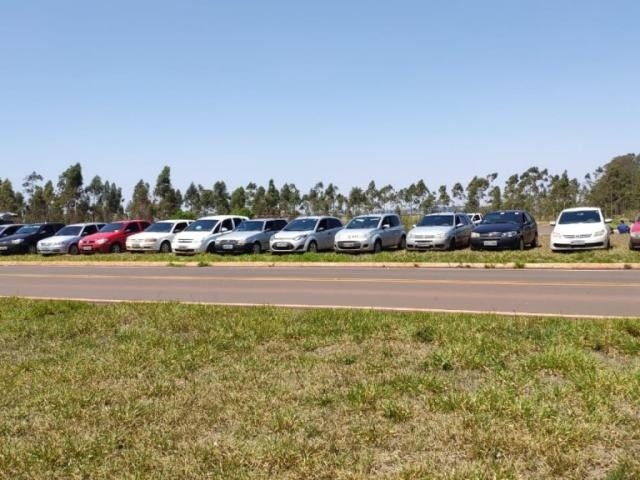 Carros apreendidos pelo DOF com produtos contrabandeados do Paraguai (Foto: Divulgação)