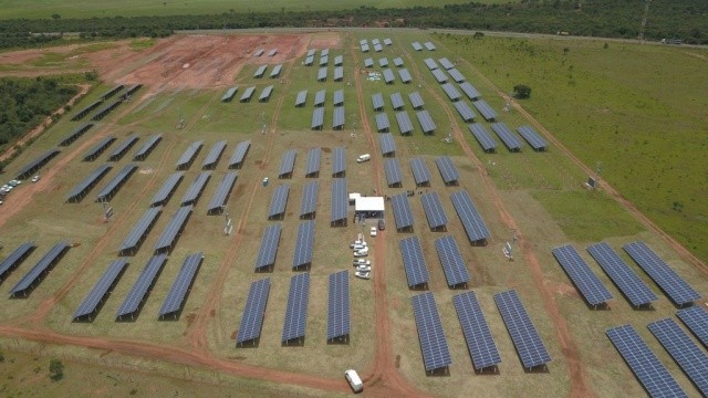 Fazenda de energia solar foi inaugurada ontem em Jaraguai e tem 18 mil placas fotovoltáicas