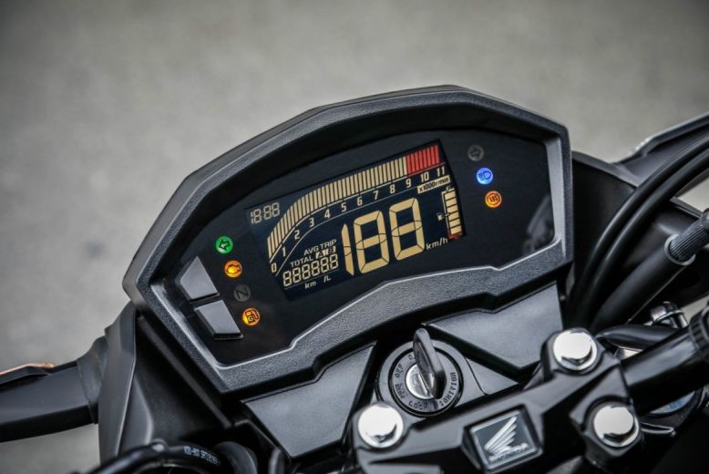 Fotogaleria: igual mas diferente - Honda CB250F Twister Special Edition 2020