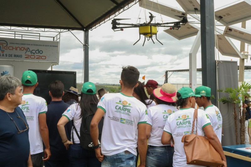 Fotogaleria: Unioeste lança drone para pulverização agrícola