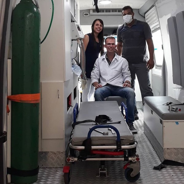 Fotogaleria: respirador é instalado em ambulância