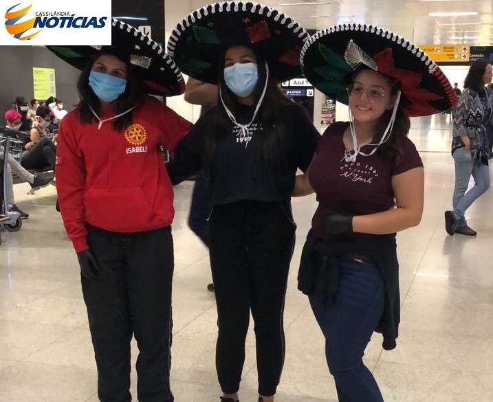 Fotogaleria: cassilandense retorna do México após terminar intercâmbio