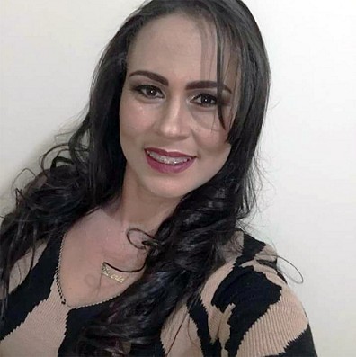 Mulher identificada por Valéria Ribeiro (30 anos), teria sido assassinada pelo marido.