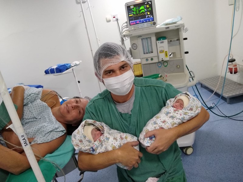 Fotogaleria: nasceram as gêmeas Larah e Sarah 