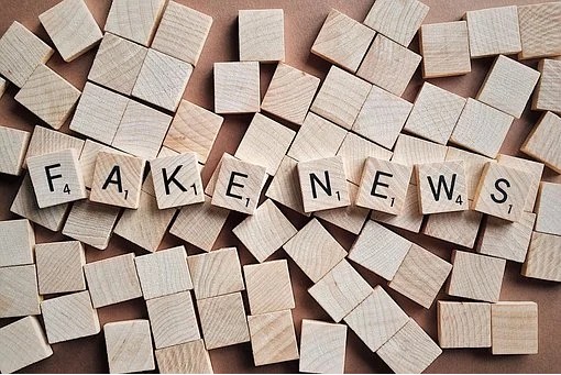 Projeto de lei propõe multa de R$ 3 mil para quem divulgar fake news