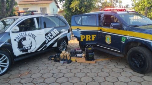 Goiás: Decar e PRF apreendem 50 kg de maconha, carregadores de pistola e munição