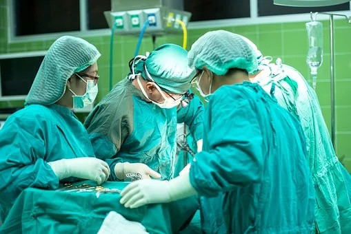 Cirurgia bariátrica é procedimento pouco acessível, diz associação