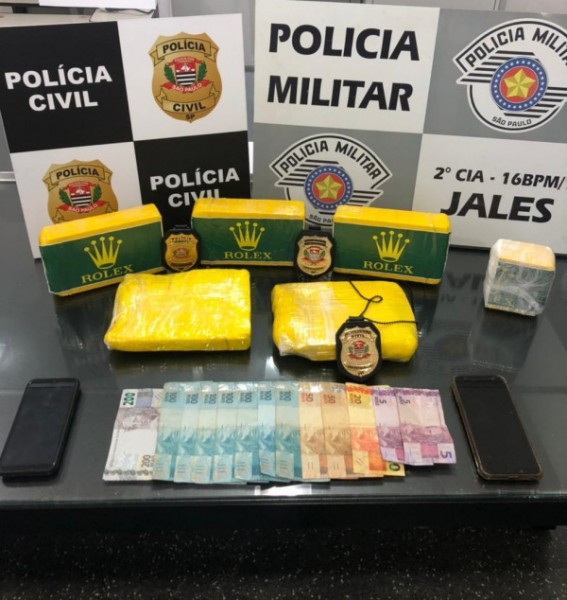 Homens são presos com mais de cinco quilos de cocaína em Jales