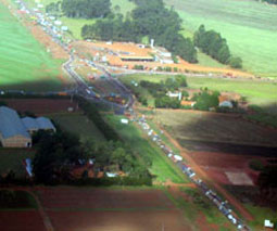 Foto aérea da MS 306 em Chapadão do SulTenoar Agrícola.