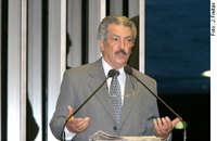 O senador Romeu Tuma na tribunaAgência Senado/ J. Freitas