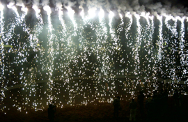 Queima de fogos na abertura da Festa do PeãoBruna Girotto