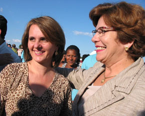 A primeira dama do município, Mara Freitas com a primeira dama do Estado, Gilma dos SantosGenivaldo Nogueira