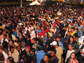 Vista parcial do público em todos os shows da Festa do PeãoGenivaldo Nogueira