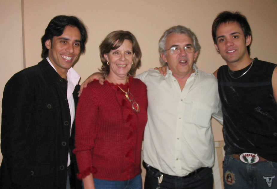 O casal Girotto e Marisa e a dupla Guilherme e SantiagoGenivaldo Nogueira