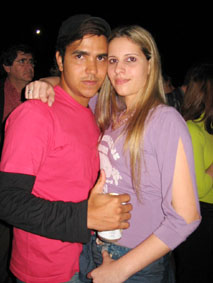 Salvador com a namorada na Festa do PeãoGenivaldo Nogueira