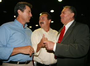 Vereador Celino Araújo, prefeito José Donizete e o deputado Luizinho TenórioDalmo Cúrcio