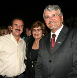 Prefeito José Donizete, a primeira dama Da. Gilda, e o Governador Zeca do PTDalmo Cúrcio