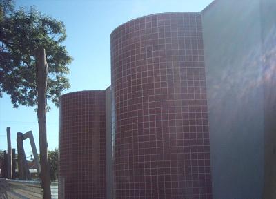Construção de novos banheiros públicos, atrás da Concha Acústica, na Praça São Jose.Bruna Girotto