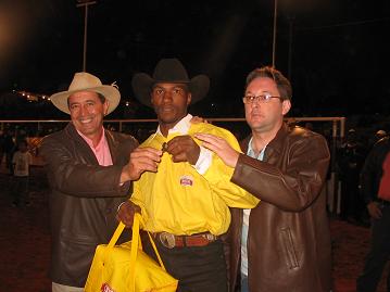 Ademir Cândido da Silva, de Terra Boa/PR: vice-campeão na montaria em touro.Genivaldo Nogueira