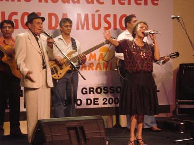 Os homenageados especiais Délio e Delinha, que em 2007 completam 50 anos de carreira, deram um show!Bruna Girotto