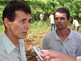 Tião da Marieta, juntamente com o secretário de Turismo BitucaZildo Silva