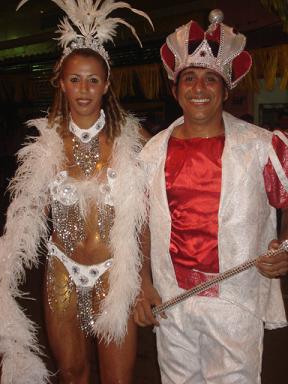 Amanda e Jota representam a rainha e o rei momo do CassiFolia 2007Bruna Girotto