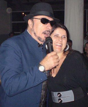 Fred Rovella com uma participante do baileGenivaldo Nogueira