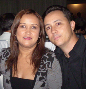 O bioquímico Linauer Queiroz e esposaGenivaldo Nogueira