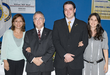O governador do Rotary (Distrito 4470 ) Carlos Alberto Freire e o presidente do Rotary José LourençoFoto Lema