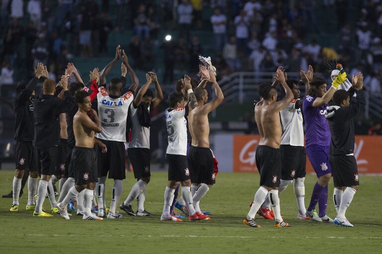 Há sete anos, Corinthians se despediu oficialmente do Pacaembu