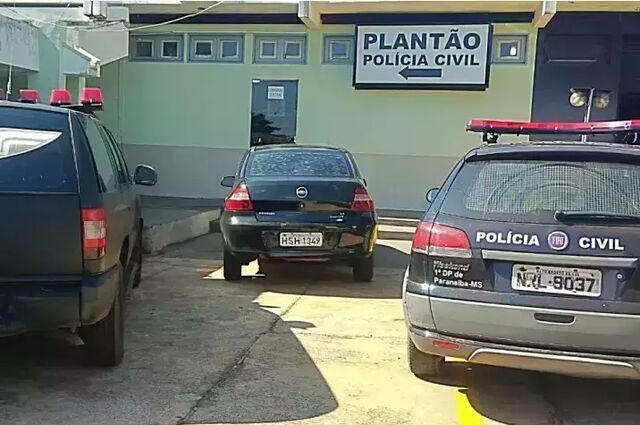 Lei em Paranaíba autoriza convênio para empregar detentos na limpeza de ruas 