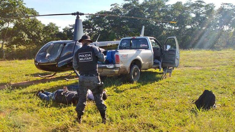 Aeronave carregada com 200 quilos de cocaína é apreendido e 4 são presos em cidade de MS