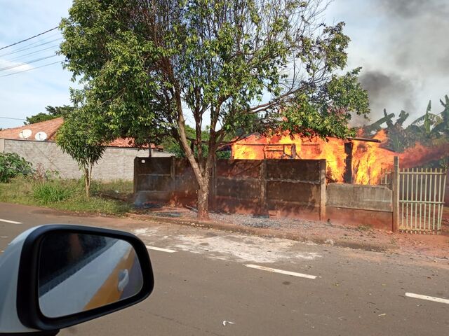 Fotogaleria: Polícia Militar emite nota sobre o incêndio ocorrido nesta tarde em Cassilândia
