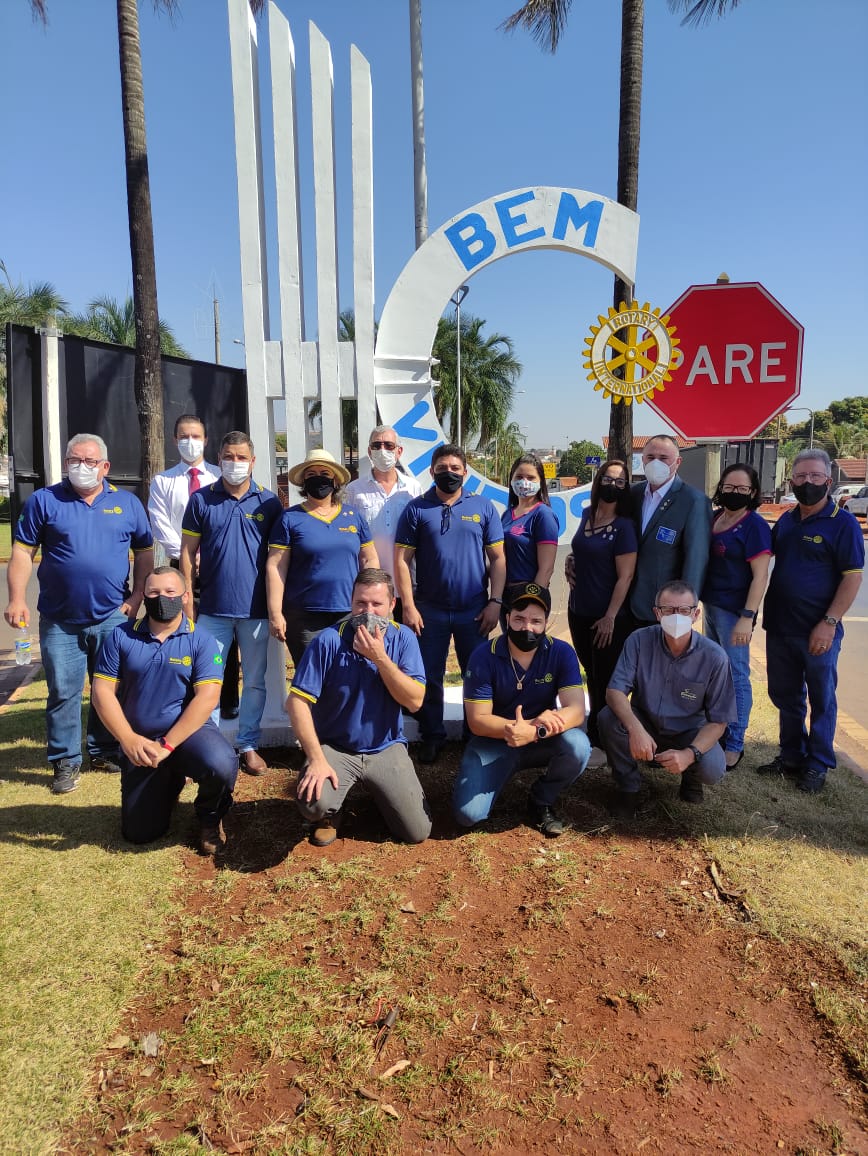 Fotos da chegada do Governador a Cassil&acirc;ndia