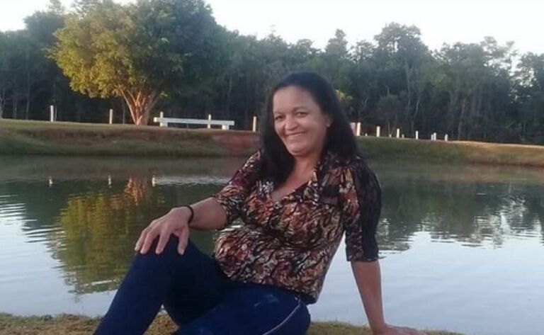 Feminicídio em Costa Rica: Homem mata companheira com golpe de faca e toma veneno para tirar a vida