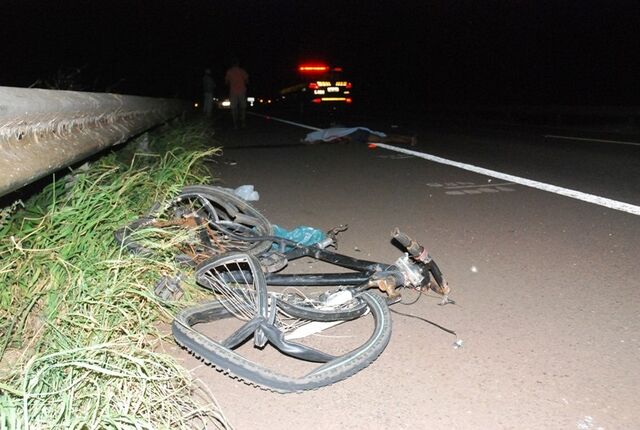 Paranaiba - Carro e carreta colidem e uma pessoa morre na BR 158 