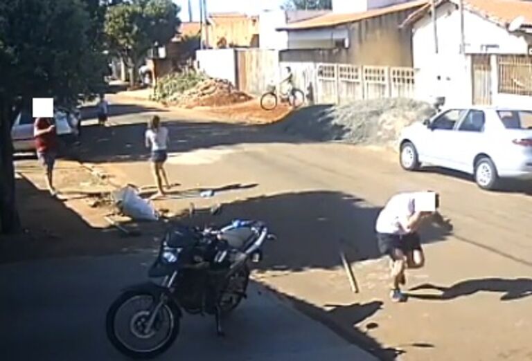 Chapadão do Sul: homem atira na cabeça do vizinho que varria sua calçada; veja o vídeo