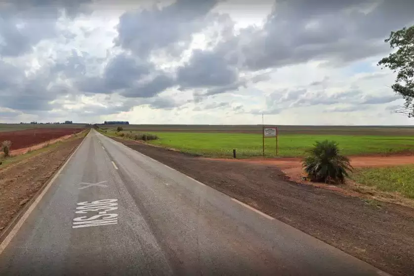 Chapad&atilde;o do Sul: homem oferece carona e tenta estuprar estudantes em estrada rural