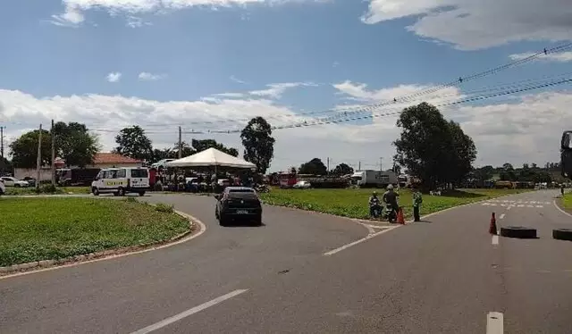 Após 3 dias sem bloqueios, manifestantes voltam a fechar BR-158