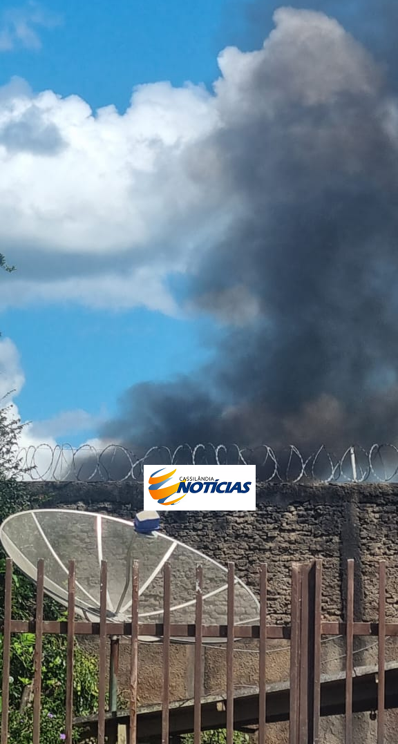 Cassil&acirc;ndia: princ&iacute;pio de rebeli&atilde;o no Pres&iacute;dio; fuma&ccedil;as s&atilde;o vistas de dentro da unidade