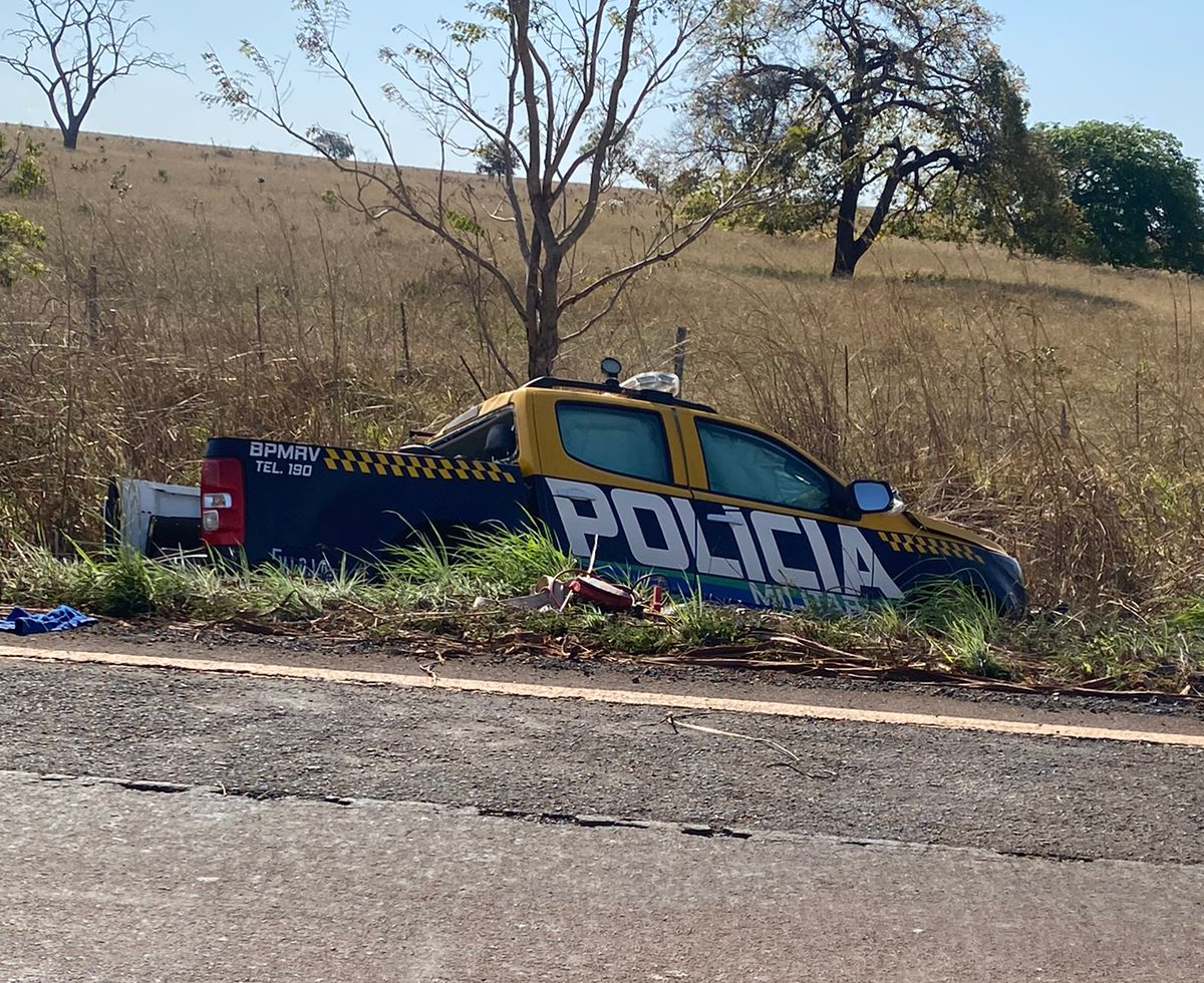 Acidente deixa Policial Rodovi&aacute;rio gravemente ferido entre Parana&iacute;ba e Inoc&ecirc;ncia