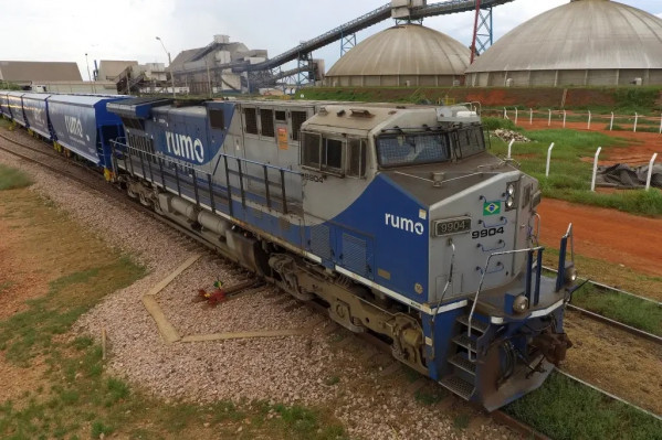 Ladr&atilde;o furta mais de 11 mil litros diesel de trem em Estrela d&acute;Oeste e &eacute; preso em Votuporanga