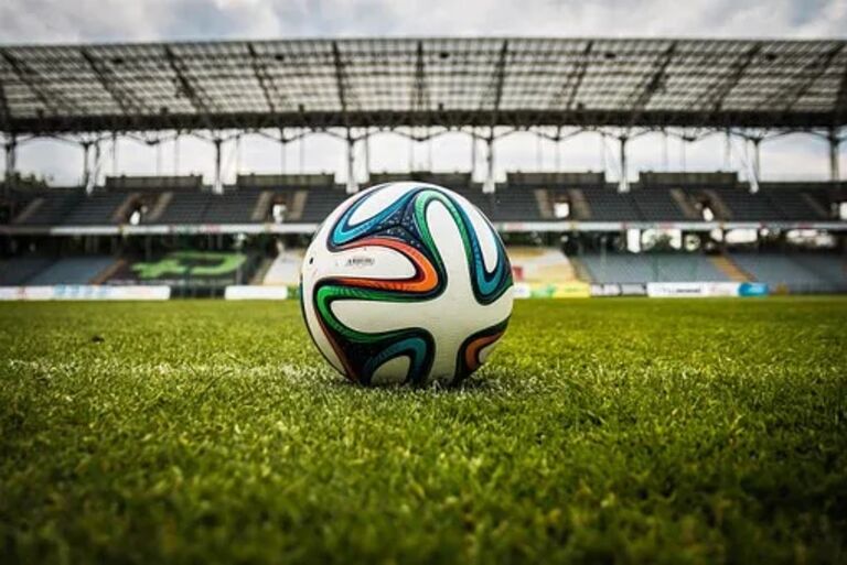 Comissão internacional aprova novas regras no futebol para julho