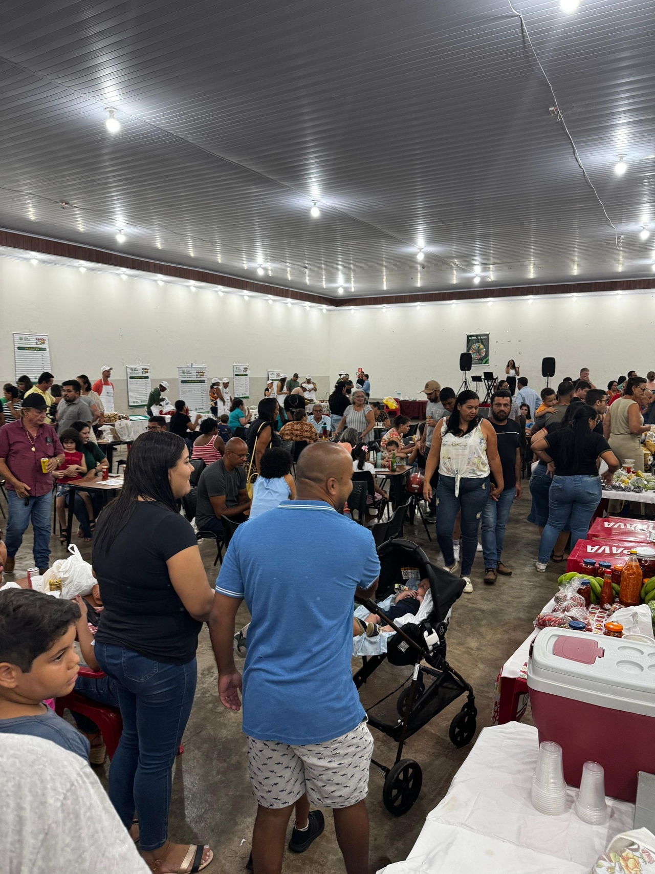 Feira no Sindicato Rural levou muita gente e foi um grande sucesso
