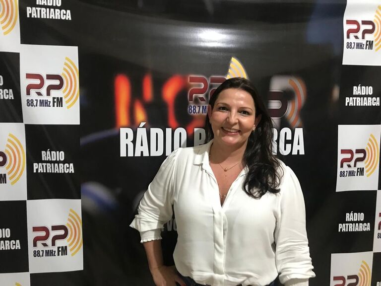 Sumara foi ao Rotativa para falar sobre um assunto, mas os ouvintes chegaram juntos e veja o que aconteceu