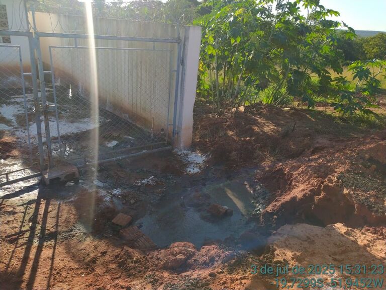 Empresa é autuada em R$ 80 mil por vazamento de esgoto e contaminação ambiental em Inocência