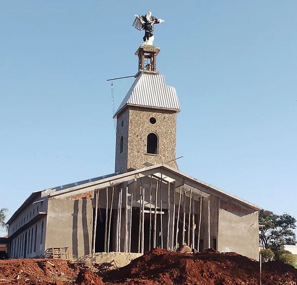 Paróquia de Aporé realiza festa para arrecadar fundos para a conclusão da nova igreja