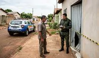 Resid&ecirc;ncia &eacute; arrombada e alimentos s&atilde;o furtados 