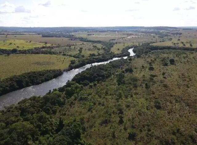 Alunos de Cassil&acirc;ndia representam o munic&iacute;pio em competi&ccedil;&atilde;o de rob&oacute;tica em Tr&ecirc;s Lagoas
